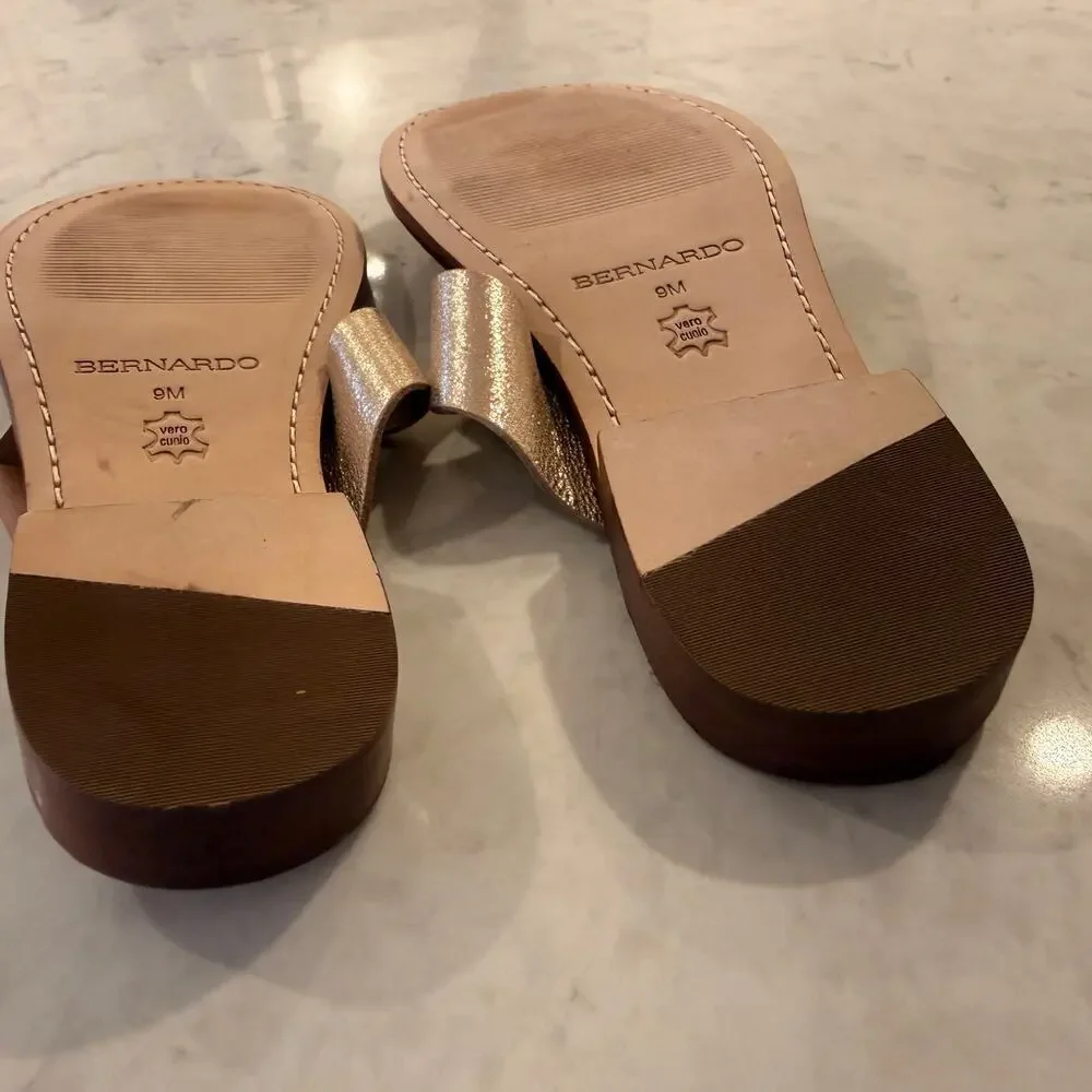 NEW Bernardo Tia Cross Leather Sandal Size 9
